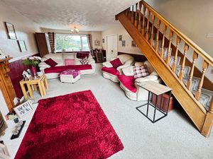 Lounge- click for photo gallery